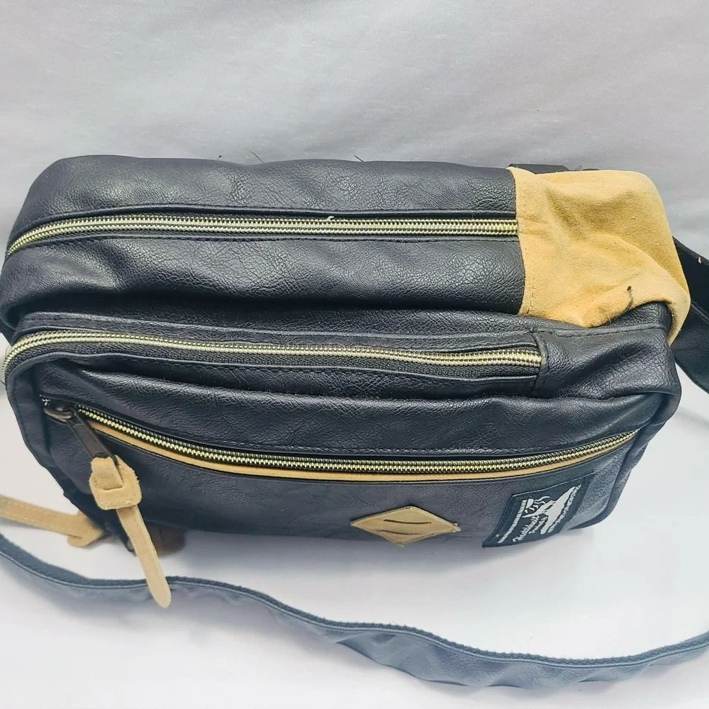 Elegant Black and Tan Men's Messenger Bag